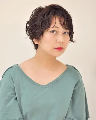 ショート 稲田 結衣夏のヘアスタイル
