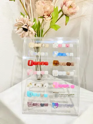 ネイル マツエク・マツパ アイブロウ Nail&eye Belire 新宿のネイルデザイン