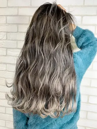 ロング カラー ヘアアレンジ VIM hairおもろまち店のヘアスタイル