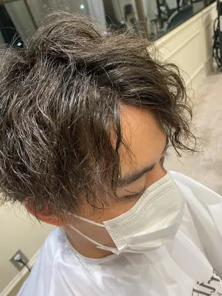 パーマ メンズ 派手髪系🦄美容師 chikaのヘアスタイル