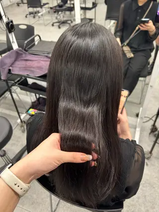 ロング カラー ヘアアレンジ 🎀RIN🎀 縮毛矯正🩶暗髪のヘアスタイル