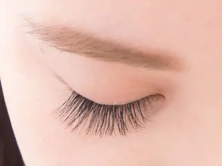 マツエク・マツパ アイラッシュサロン ルーモスの眉毛・アイブロウイメージ