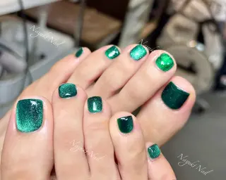 ネイル 🦋 Queenieのネイルデザイン