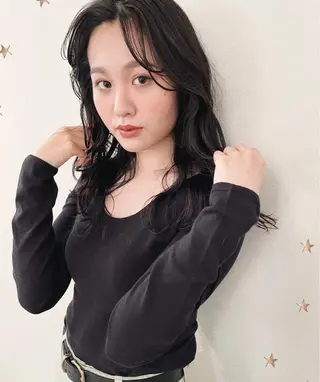 ロング 市川 千夏のヘアスタイル