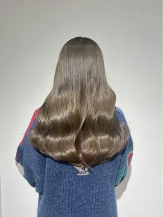 ロング カラー allum SAKURAのヘアスタイル