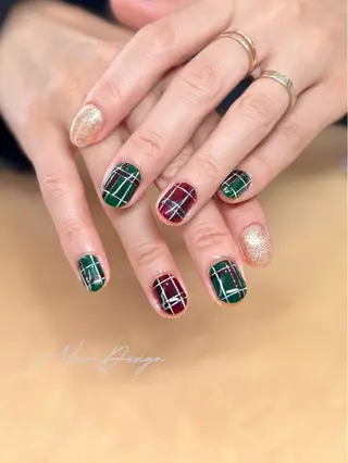 ネイル 𝓝𝓪𝓲𝓻 𝓝𝓪𝓲𝓵のネイルデザイン