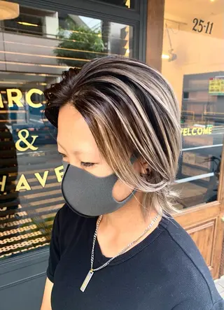 ショート カラー 園田 将士のヘアスタイル