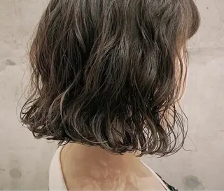 パーマ 高柳 七音のヘアスタイル