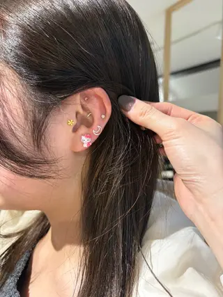 Yui⭐️ 透け感カラーのヘアスタイル