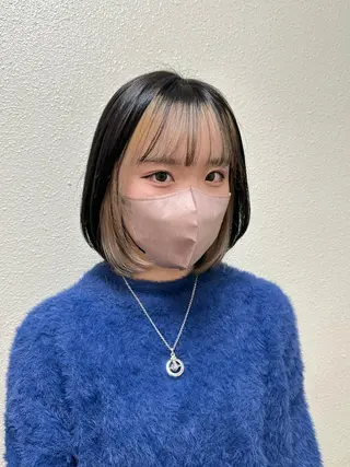 ショート カラー パーマ ヘアアレンジ メンズ キッズ ネイル マツエク・マツパ アイブロウ 切りっぱなしヘアボブ ミディアムヘアRYOのヘアスタイル