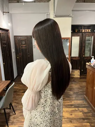 ロング カラー 山下 明子のヘアスタイル