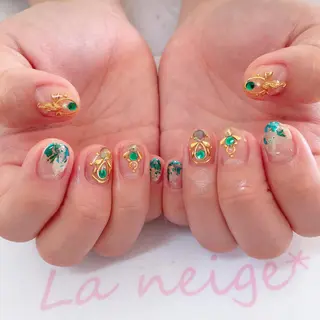 ネイル La neige* yuki 🐩🌙のネイルデザイン