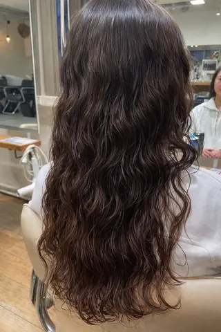 ロング パーマ KAZUKI銀座 カット　パーマのヘアスタイル