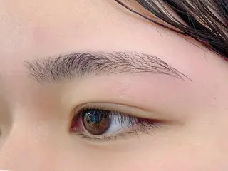 アイブロウ 繁永 美穂のマツエク・マツパデザイン