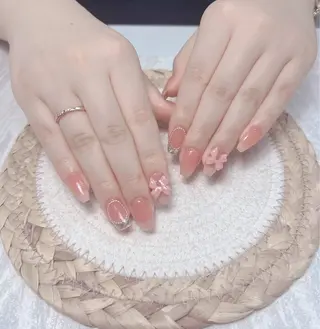ネイル uu ネイルサロン関内🌼のネイルデザイン
