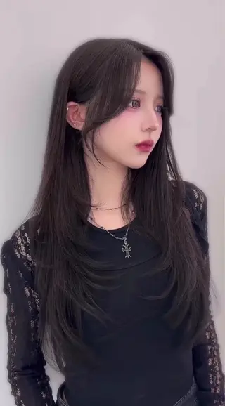 ロング 赤熊 咲良 🦔ྀིのヘアスタイル