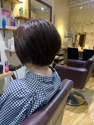 ショート カラー パーマ ヘアアレンジ メンズ キッズ ネイル マツエク・マツパ アイブロウ 白髪世代特化 🌿飯塚京橋のヘアスタイル