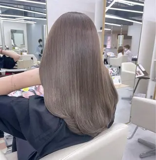 カラー 梶 久菜乃のヘアスタイル