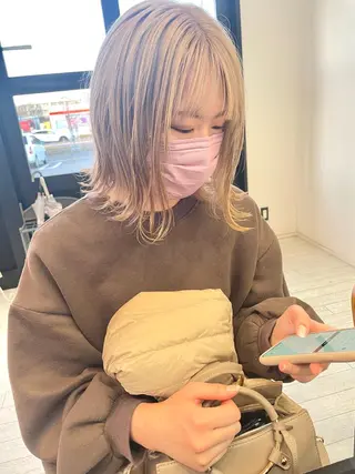 ミディアム カラー 遠藤 愛莉のヘアスタイル