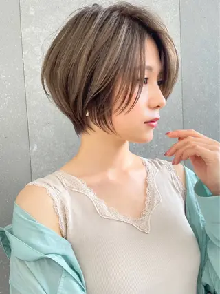 ショート カラー Aster 店長 れおん✂️のヘアスタイル