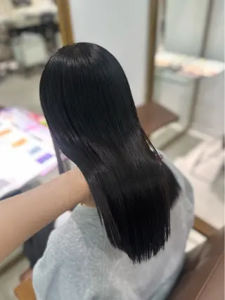 ロング カラー 髪質改善艶カラー🩶 Nanako ⟡.·のヘアスタイル