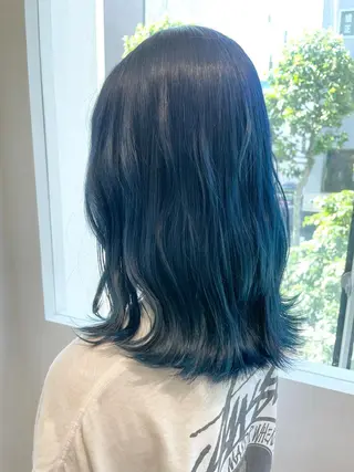 セミロング カラー 岩戸 新のヘアスタイル