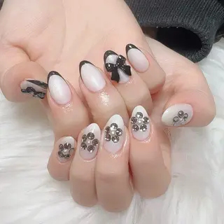 ネイル Nail salon EM（エム）諸星のネイルデザイン
