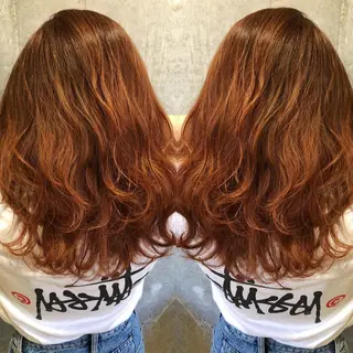 セミロング カラー 小島 侑衣のヘアスタイル