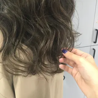 セミロング カラー 狩野 羅夢のヘアスタイル
