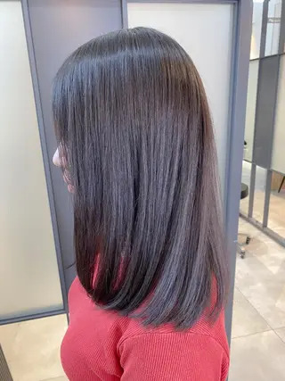 セミロング カラー 【透明感、艶髪】西村 有司のヘアスタイル