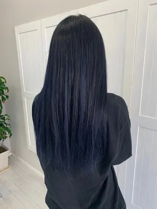 ロング 三浦 美鈴のヘアスタイル