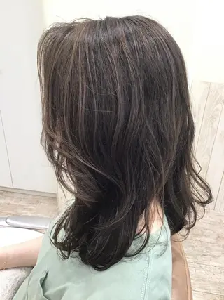 セミロング カラー 兒玉 まりなのマツエク・マツパデザイン