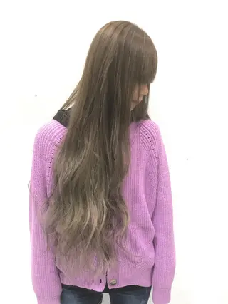 ロング ブリーチカラー☆ 再生トリートメントのヘアスタイル