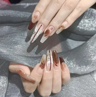 ネイル Queens PUPUのネイルデザイン