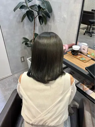 ミディアム カラー オオムラ メイの眉毛・アイブロウイメージ