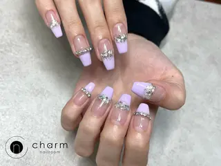 ネイル ネイルルーム チャームのネイルデザイン