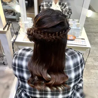 ヘアアレンジ 🇰🇷韓国レイヤー 多幸感メイク🤍のヘアスタイル