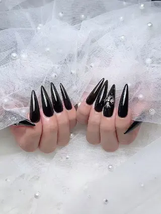 ネイル ENsalon AKIRAのネイルデザイン