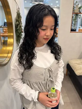 セミロング パーマ kako /透明感カラー🤍のヘアスタイル