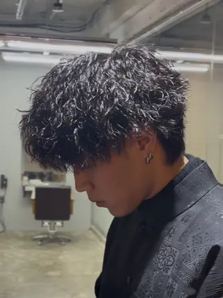 パーマ メンズ 朋生/トップスタイリ スト/メンズパーマのヘアスタイル