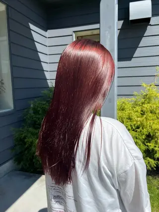 ロング カラー シマダ ユウナのヘアスタイル