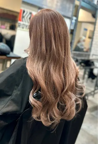 ロング ⭐️エクステ指名 No.1⭐️高頭のヘアスタイル