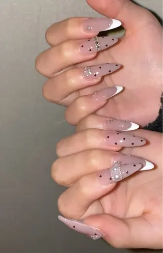 ネイル ＼近畿大学／近く🦢 Swanのネイルデザイン