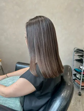 ロング カラー バレイヤージュモデル 募集👒ヨンスクのヘアスタイル