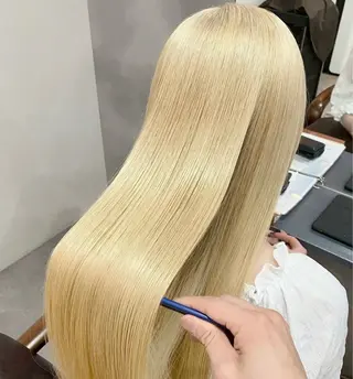 カラー yuasa rinaのヘアスタイル