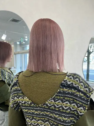 ミディアム カラー 長山 茉白のヘアスタイル