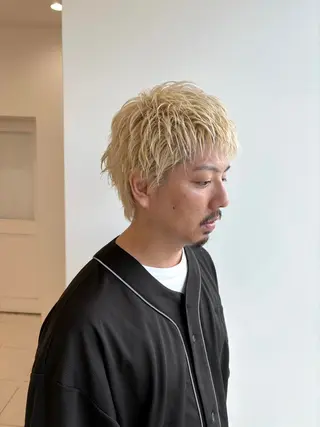 ショート カラー VIRAL ヴァイラルのヘアスタイル