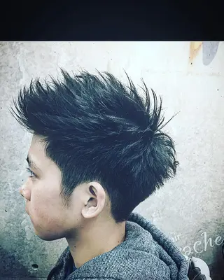 ショート メンズ 及川 光のヘアスタイル