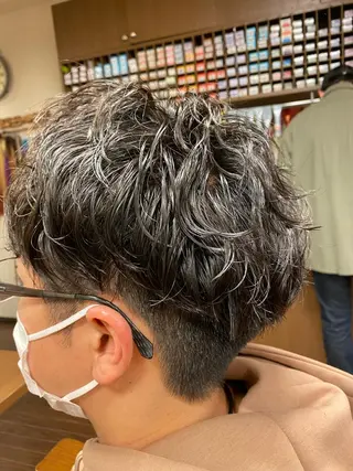 ショート パーマ liL  hair サトウリョウタのヘアスタイル