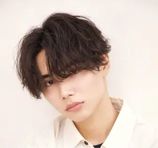 パーマ バレイヤージュ ／ ユウイのヘアスタイル